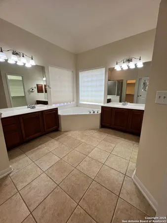 $3,500 | 19220 Deer Elk Crest, San Antonio, TX 78258