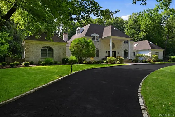 $2,476,666 | 9 Swan Place, Nissequogue, NY 11780