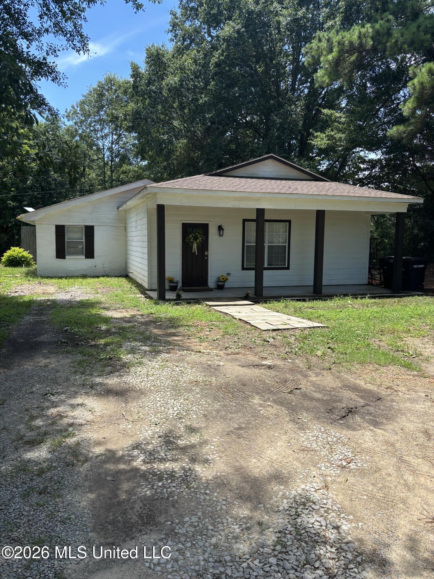 7820 Highway 4 Senatobia, MS 38668 - Photo 1 of 3 House