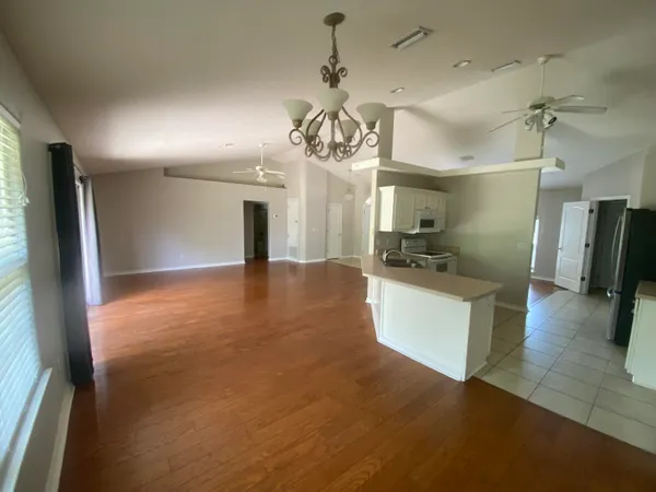$2,000 | 6568 Fern Street, Navarre, FL 32566