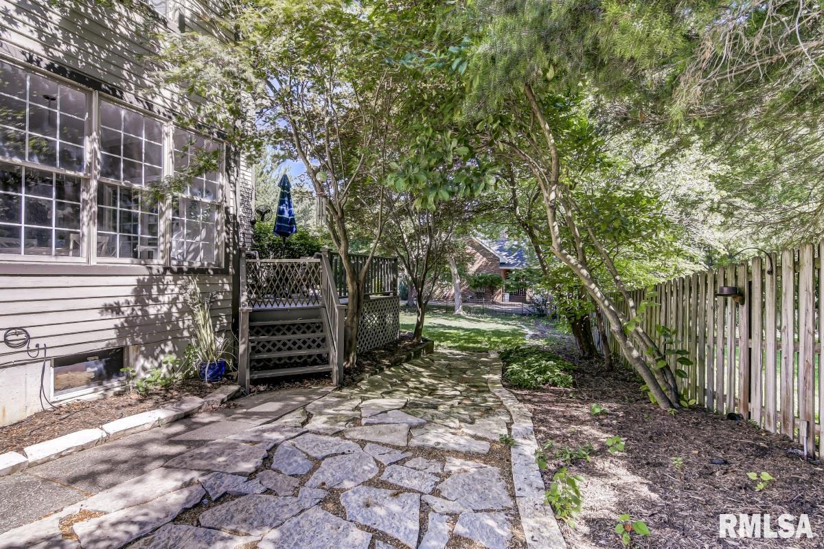800 Fairfax Court Springfield, IL 62702 - Photo 47 of 48