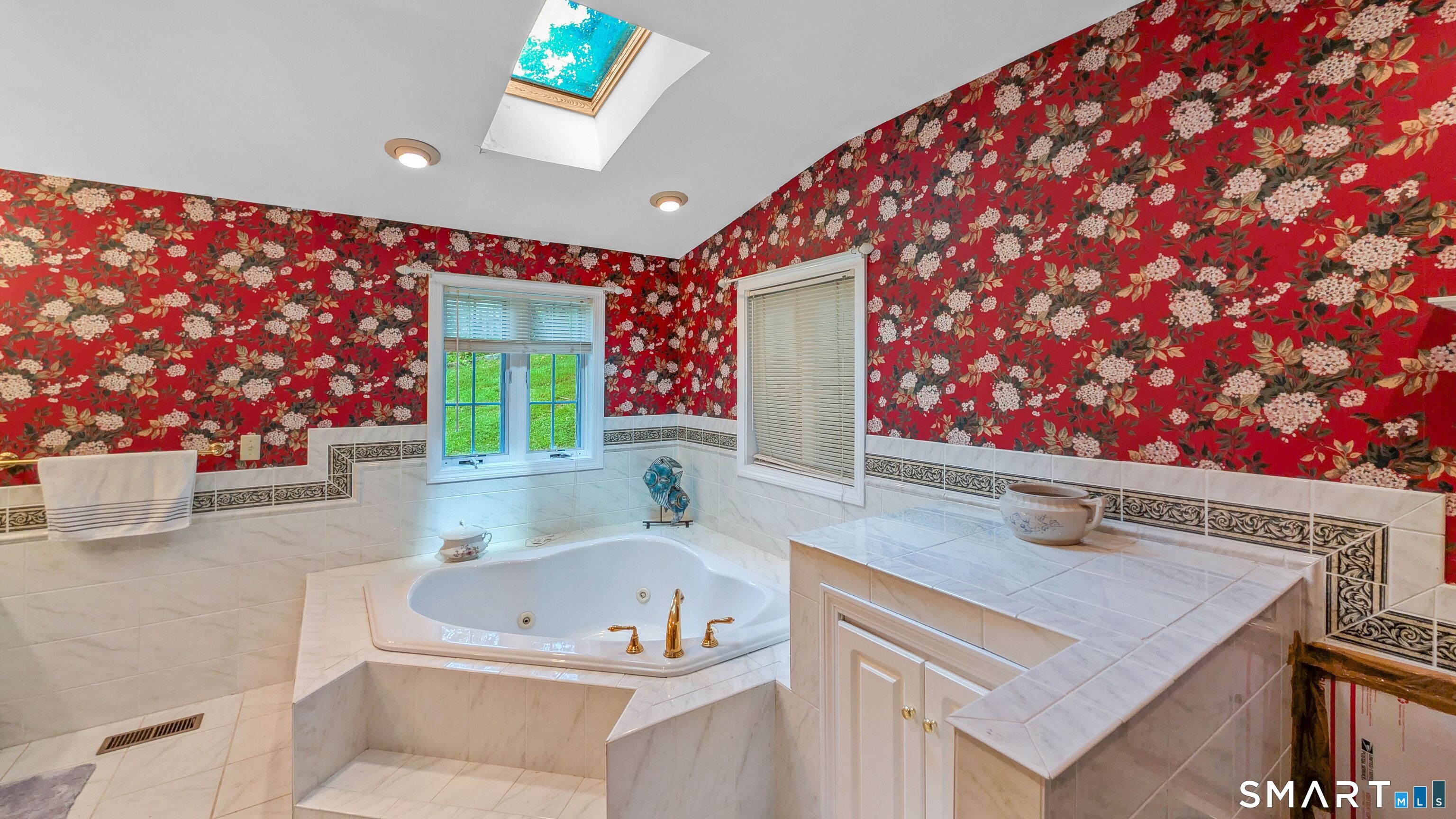 394 Tashua Road Trumbull, CT 06611 - Photo 23 of 35 Gallery Image 23