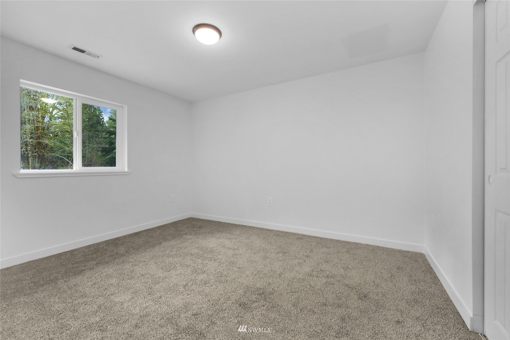 16218 Dubuque Road Snohomish, WA 98290 - Photo 12 of 17 Gallery Image 12
