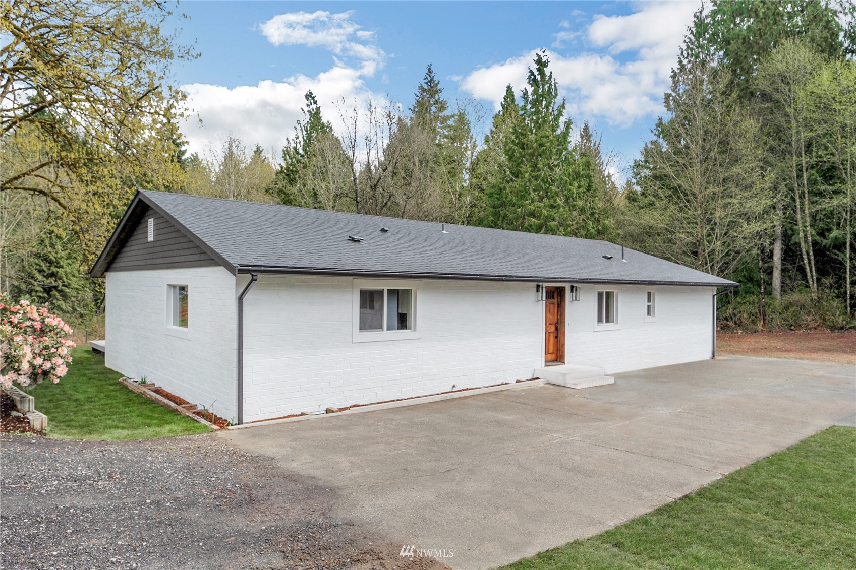 16218 Dubuque Road Snohomish, WA 98290 - Photo 2 of 17 Gallery Image 2