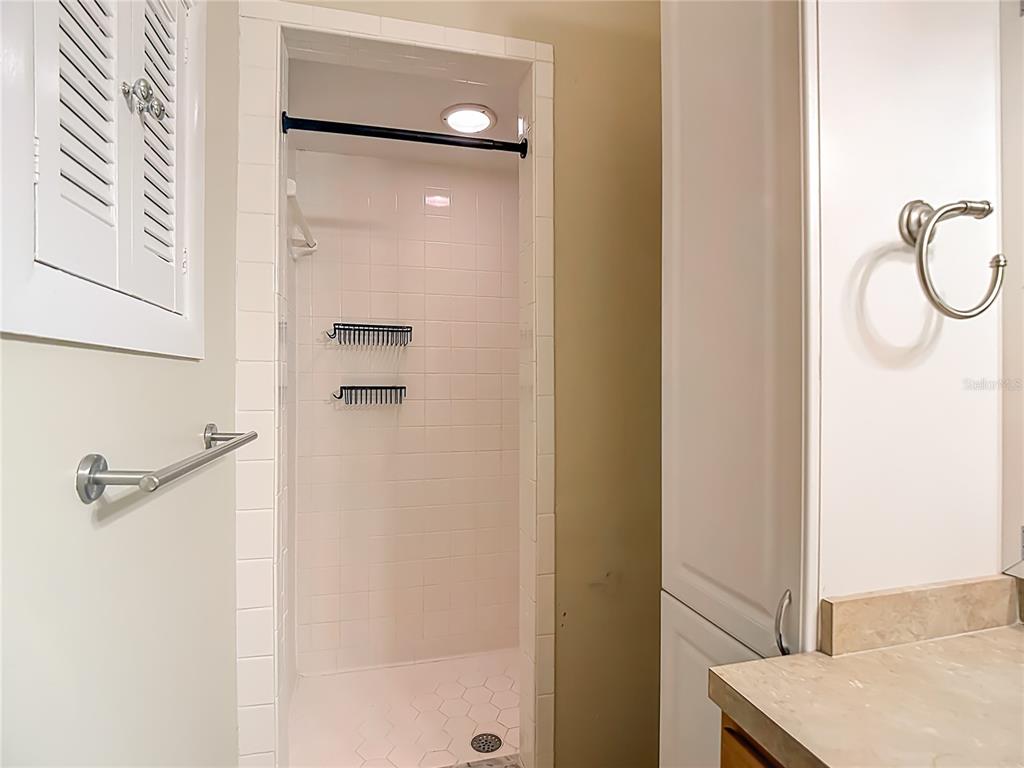 1915 Sylvester Road Lakeland, FL 33803 - Photo 21 of 39