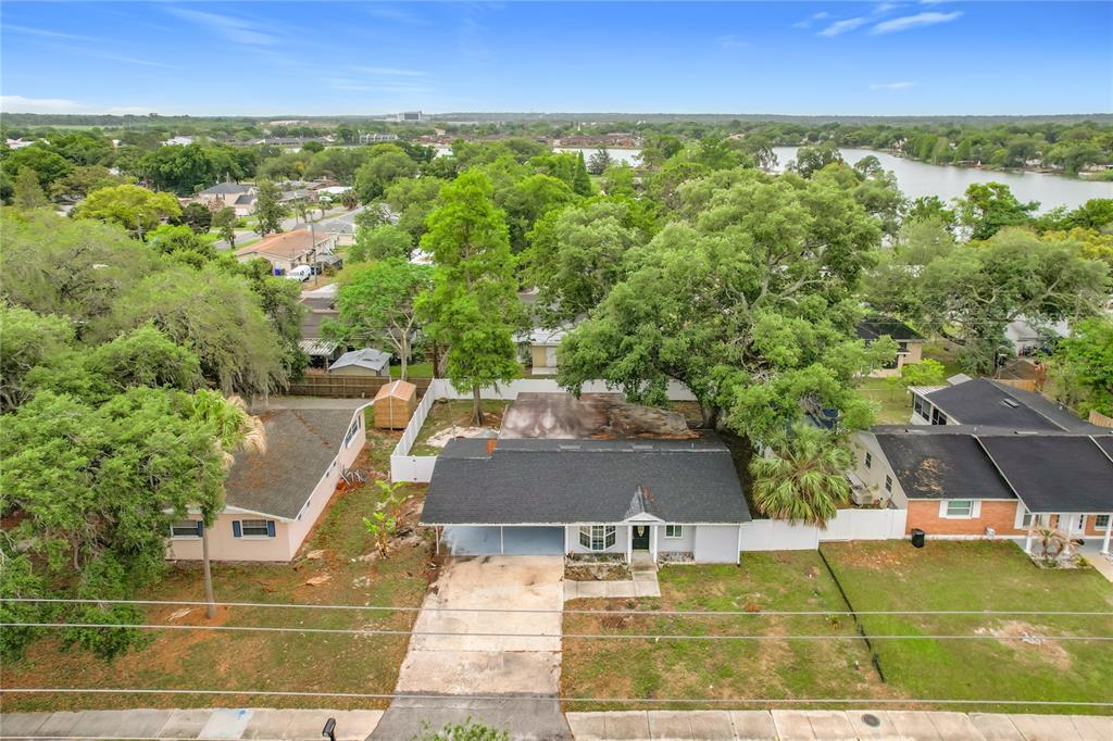 1915 Sylvester Road Lakeland, FL 33803 - Photo 3 of 39