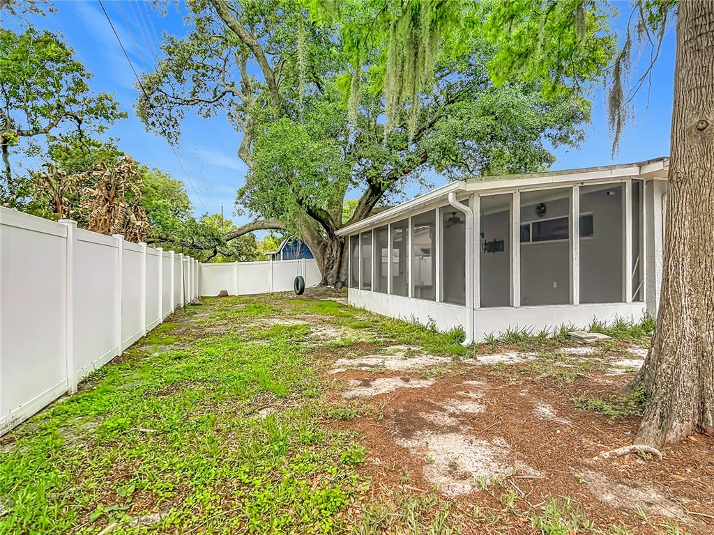 1915 Sylvester Road Lakeland, FL 33803 - Photo 35 of 39