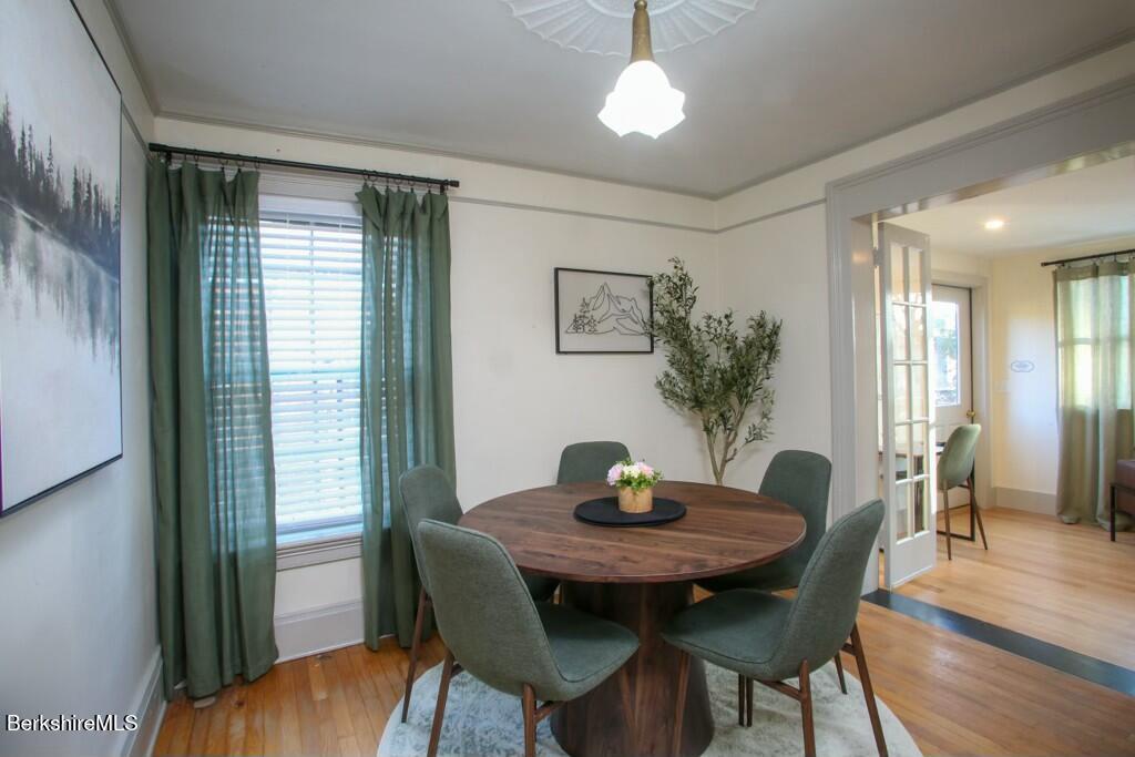 44 Main Street, Unit #1 Stockbridge, MA 01262 - Photo 12 of 20 DINING AREA