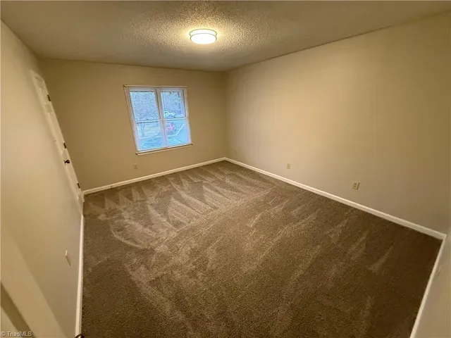 $995 | 1018 Cedar Pl Court, Winston-Salem, NC 27107