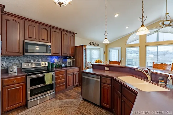 $390,000 | 5181 Vicus Castri, Osage Beach, MO 65065