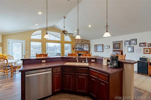 $390,000 | 5181 Vicus Castri, Osage Beach, MO 65065