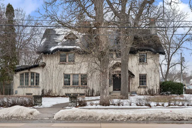 $324,900 | 609 4th Street Northwest, Austin, MN 55912