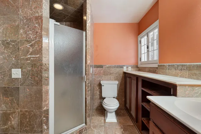 $324,900 | 609 4th Street Northwest, Austin, MN 55912