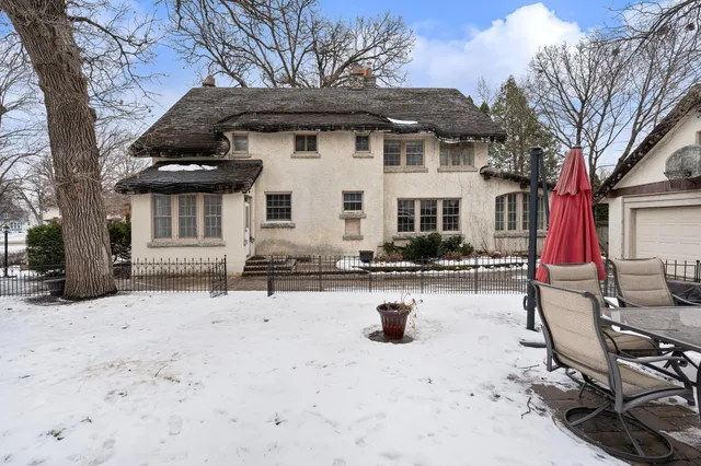 $324,900 | 609 4th Street Northwest, Austin, MN 55912