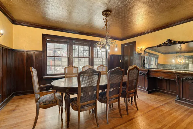 $324,900 | 609 4th Street Northwest, Austin, MN 55912