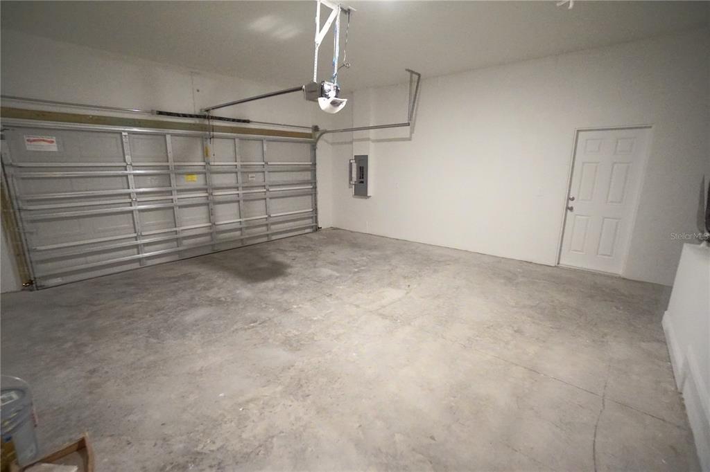 3525 West Ballast Point Boulevard Tampa, FL 33611 - Photo 22 of 25 a view of a garage