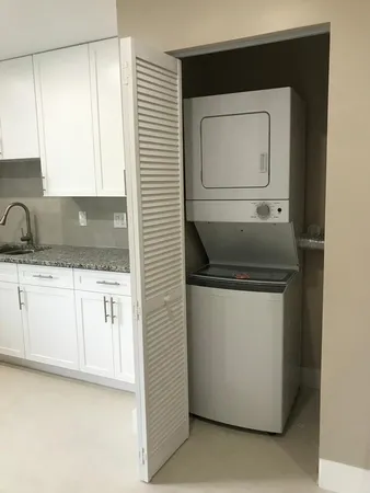 $1,800 | 17024 89th Place North, Unit A, The Acreage, FL 33470