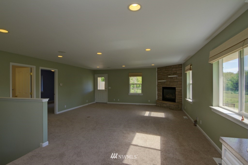 3849 Everett Road Ferndale, WA 98248 - Photo 14 of 25