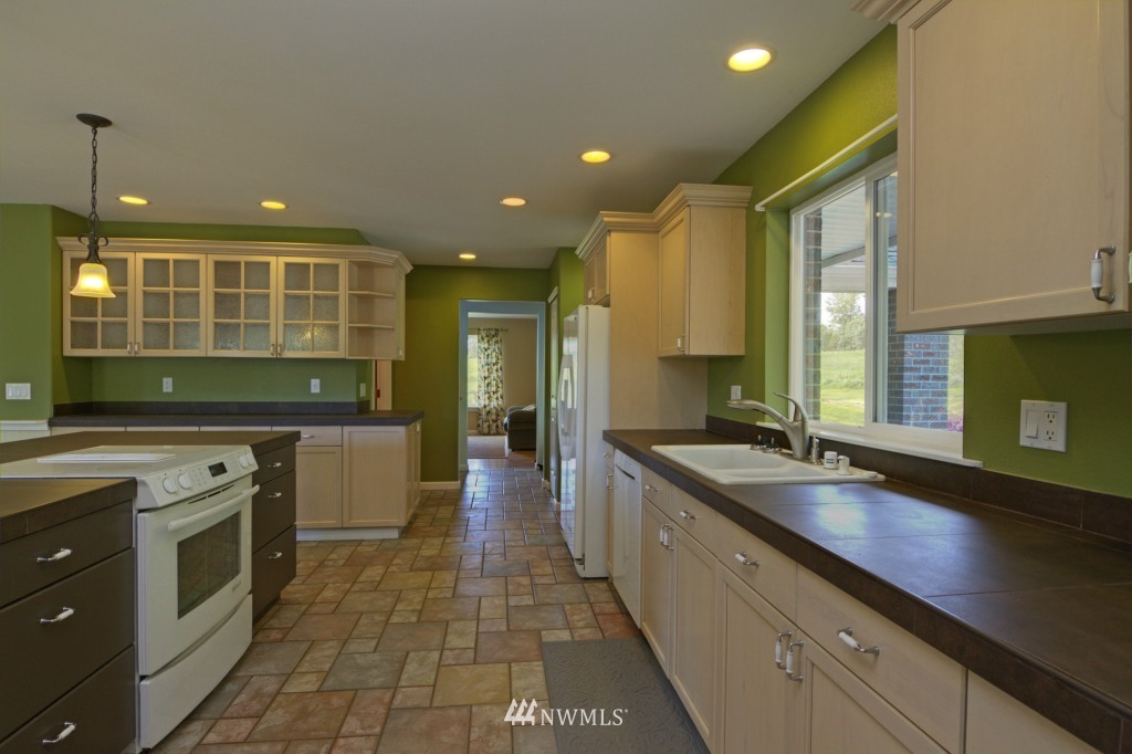 3849 Everett Road Ferndale, WA 98248 - Photo 3 of 25