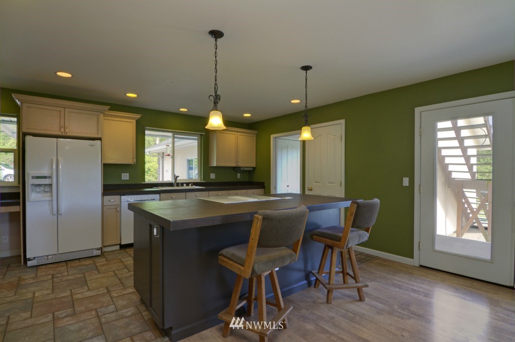 3849 Everett Road Ferndale, WA 98248 - Photo 5 of 25