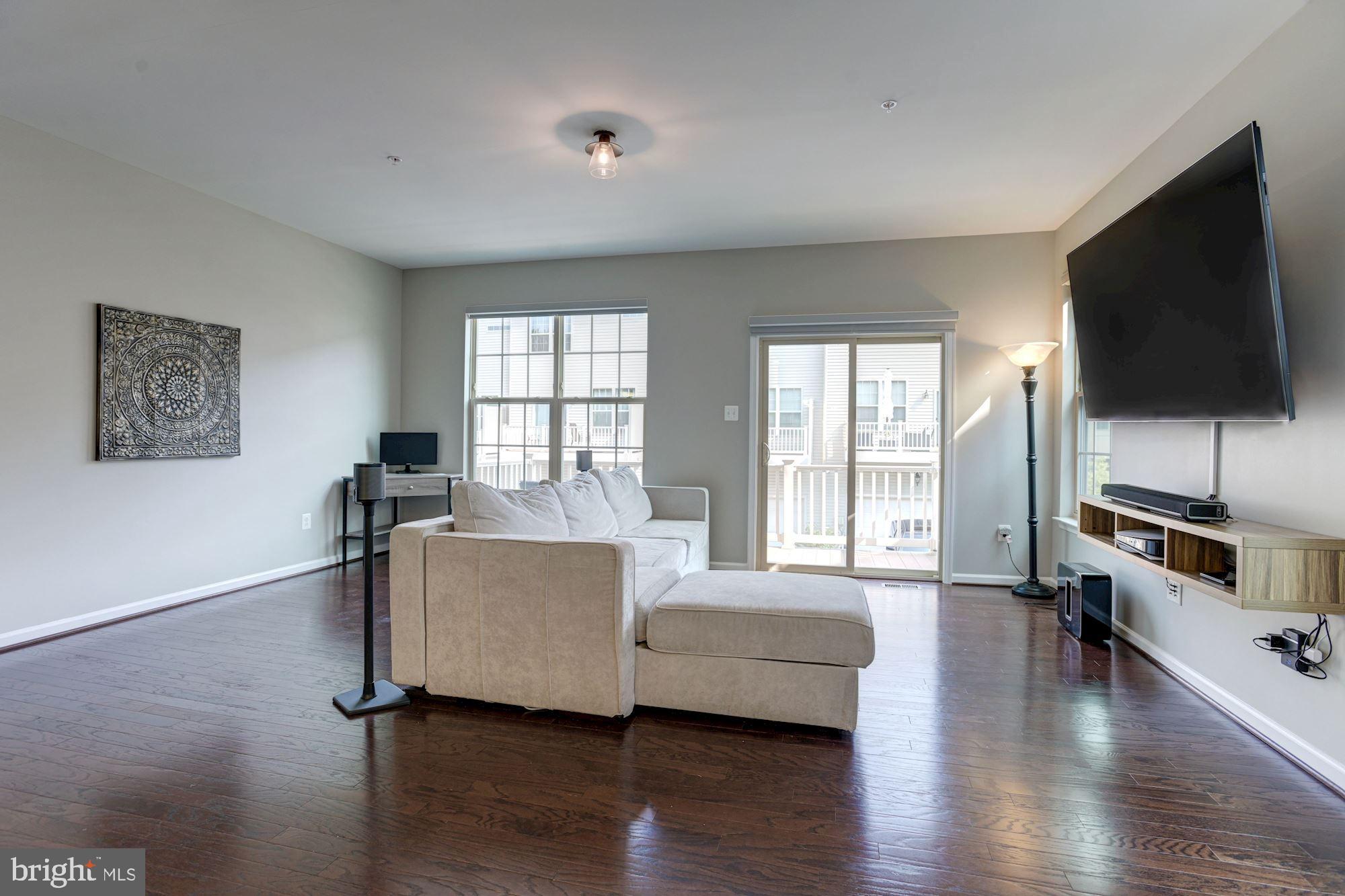 2321 Marion Road Jessup, MD 20794 - Photo 8 of 32 Living Room