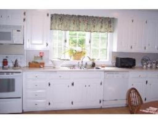 6 Partridge Hill Road Andover, MA 01810 - Photo 2 of 12