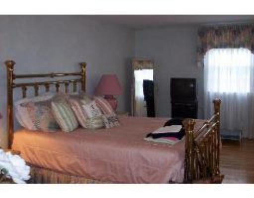 6 Partridge Hill Road Andover, MA 01810 - Photo 10 of 12