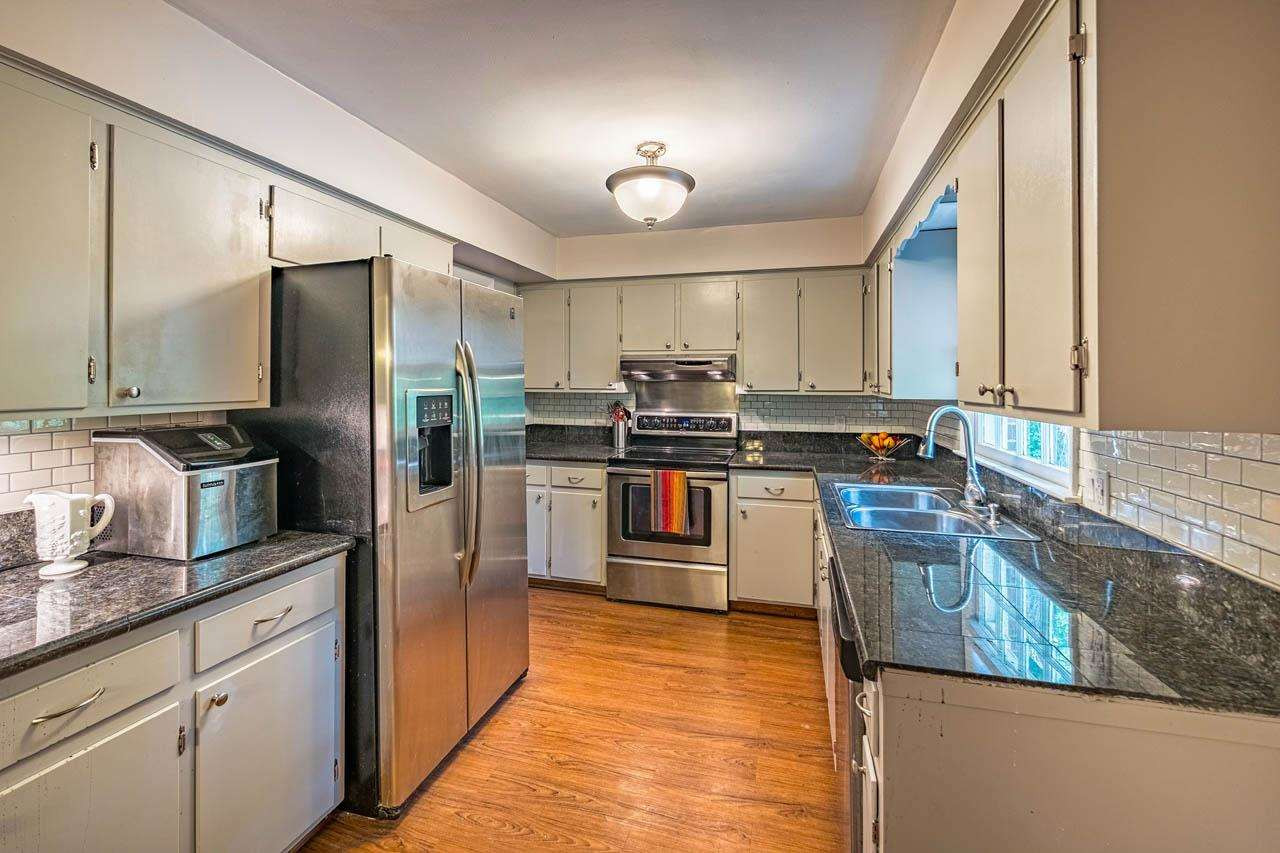 2416 Alpine Road Durham, NC 27707 - Photo 7 of 21 Photo 9