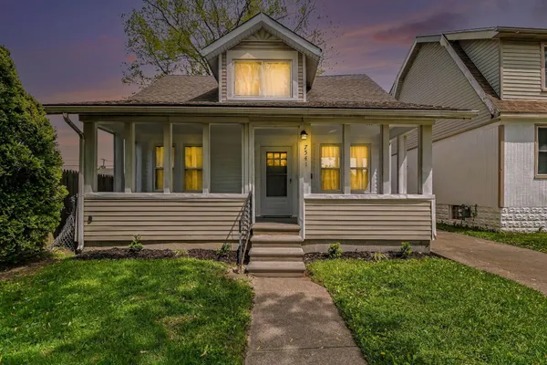 $155,000 | 7541 Orchard Avenue, Warren, MI 48091
