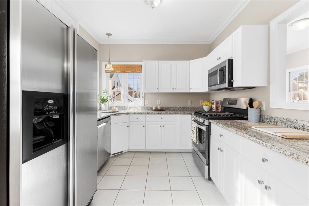 35 Tea Party Way Malden, MA 02148 - Photo 21 of 39