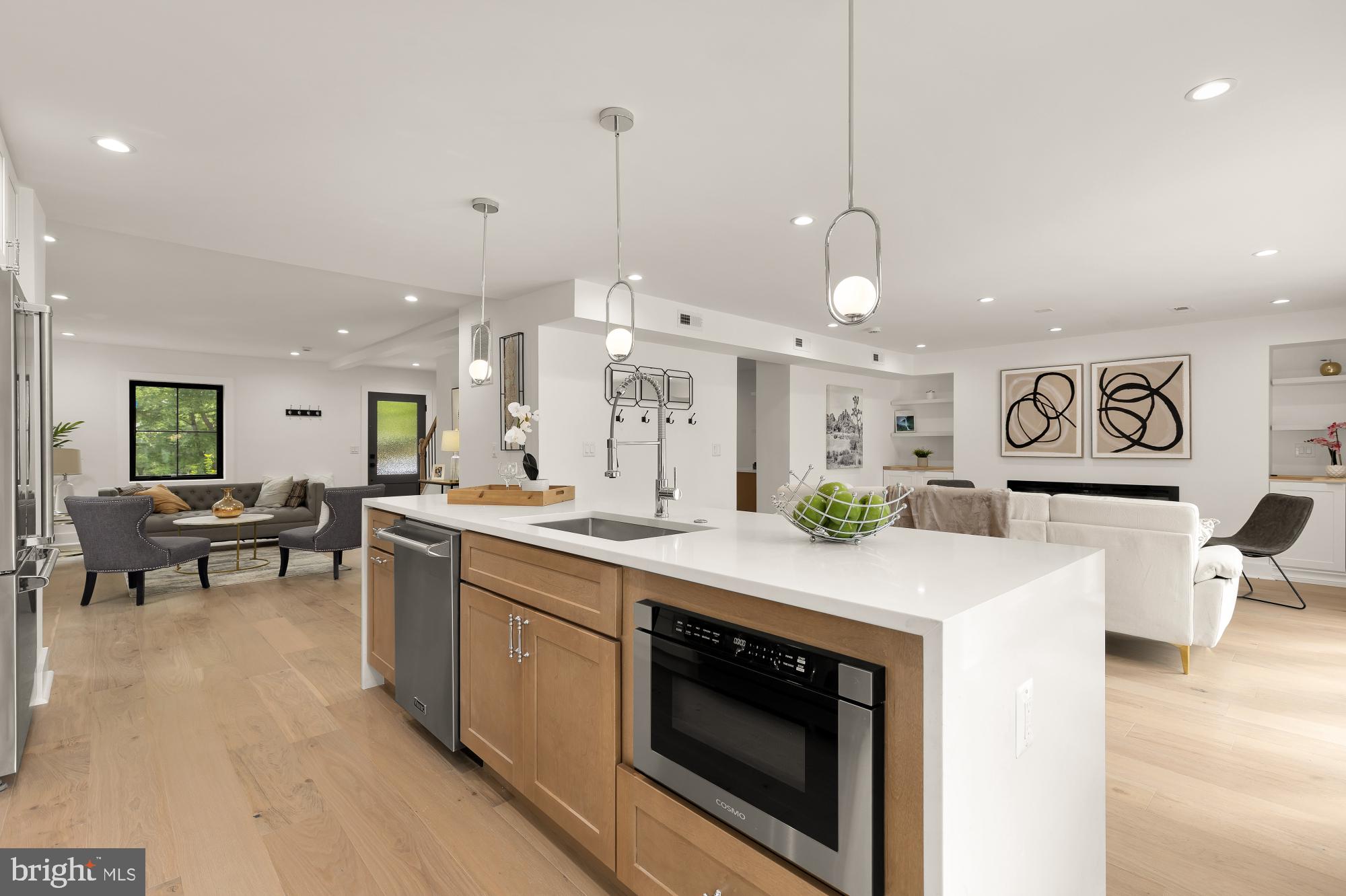 4324 Yuma Street Northwest Washington, DC 20016 - Photo 13 of 56 Built-in microwave