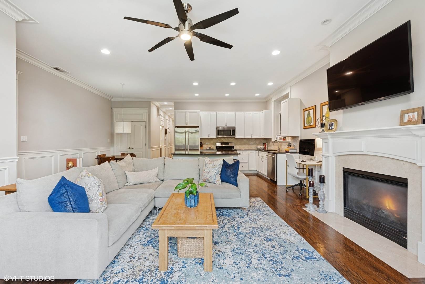 2243 West Irving Park Road, Unit 2W Chicago, IL 60618 - Photo 3 of 19