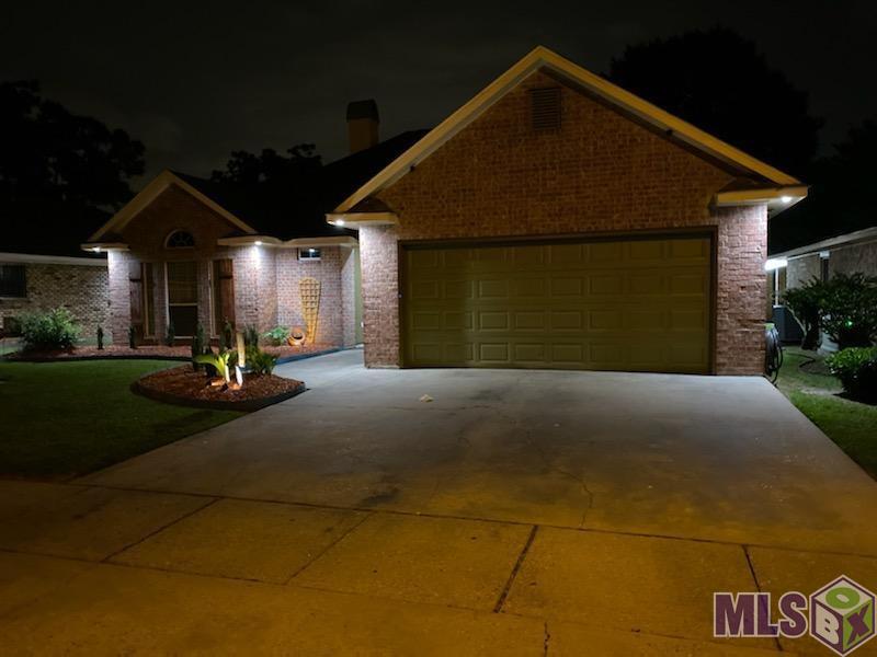 312 Lakecrest Avenue Baton Rouge, LA 70807 - Photo 2 of 22 Night View-Front