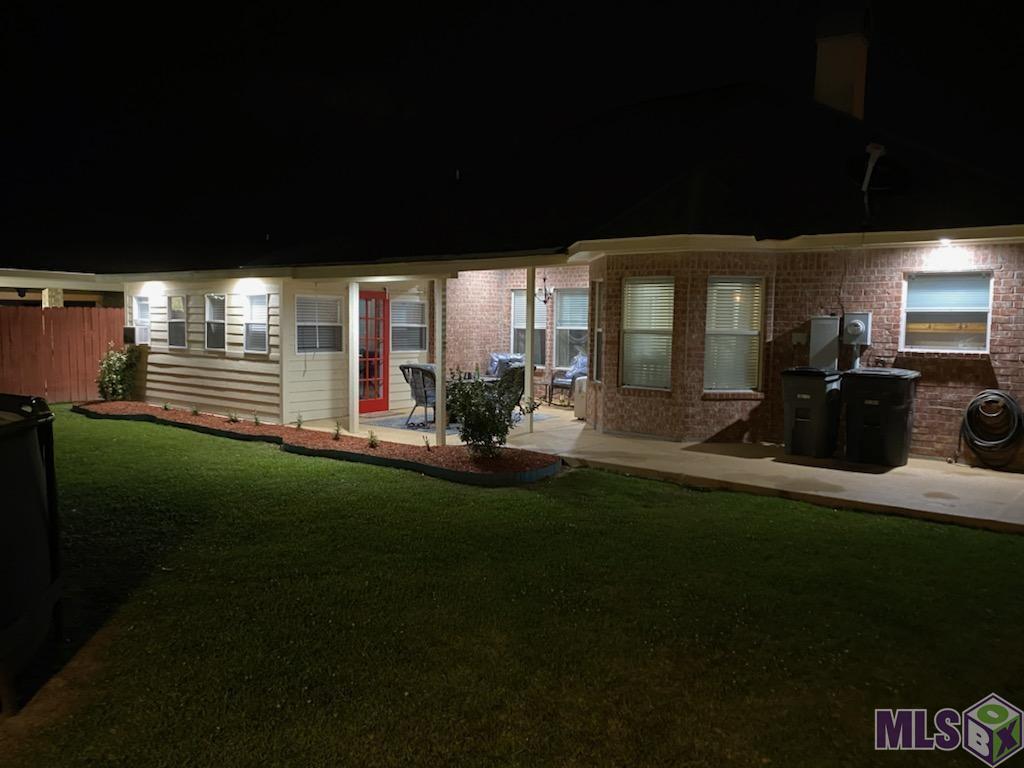 312 Lakecrest Avenue Baton Rouge, LA 70807 - Photo 22 of 22 Back View Night View