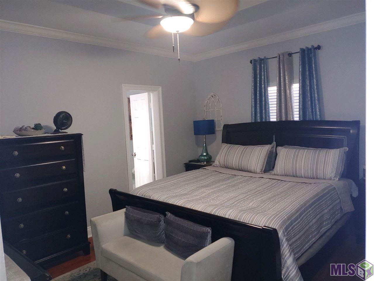 312 Lakecrest Avenue Baton Rouge, LA 70807 - Photo 6 of 22 Master Bedroom