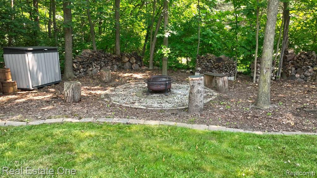 1271 Arms Court Rochester Hills, MI 48307 - Photo 51 of 71