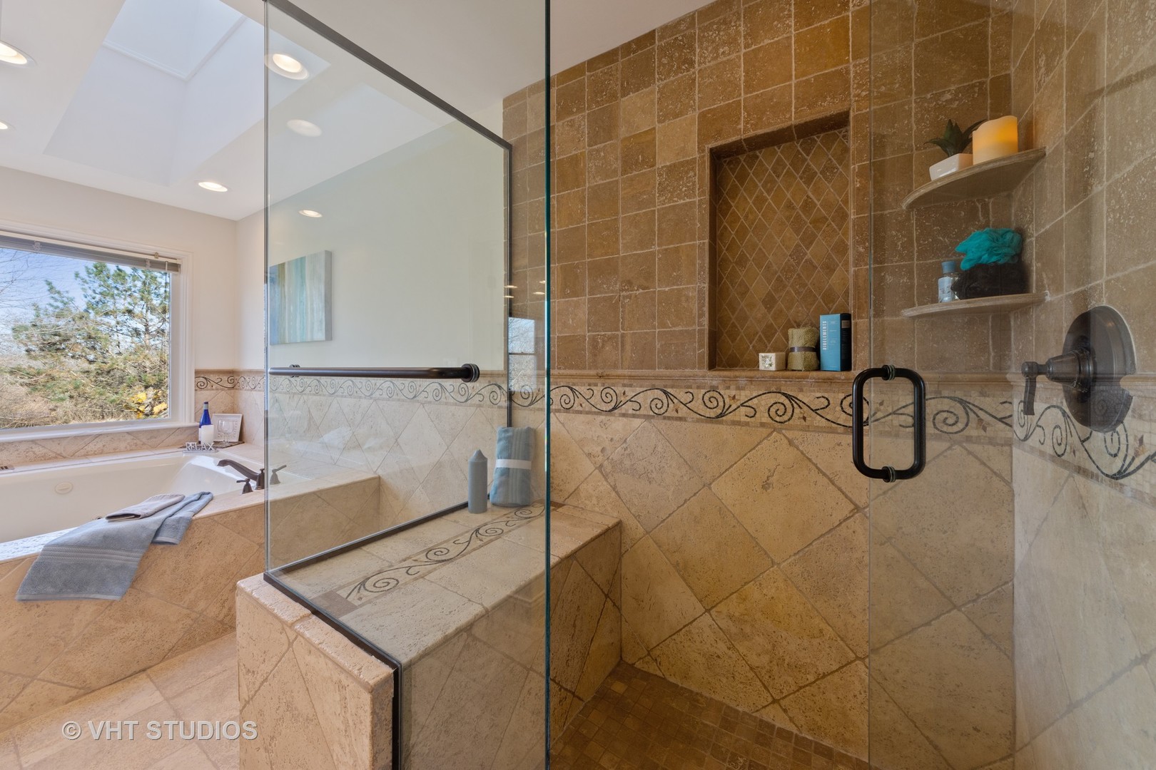 1020 Cortbridge Road Inverness, IL 60067 - Photo 20 of 50