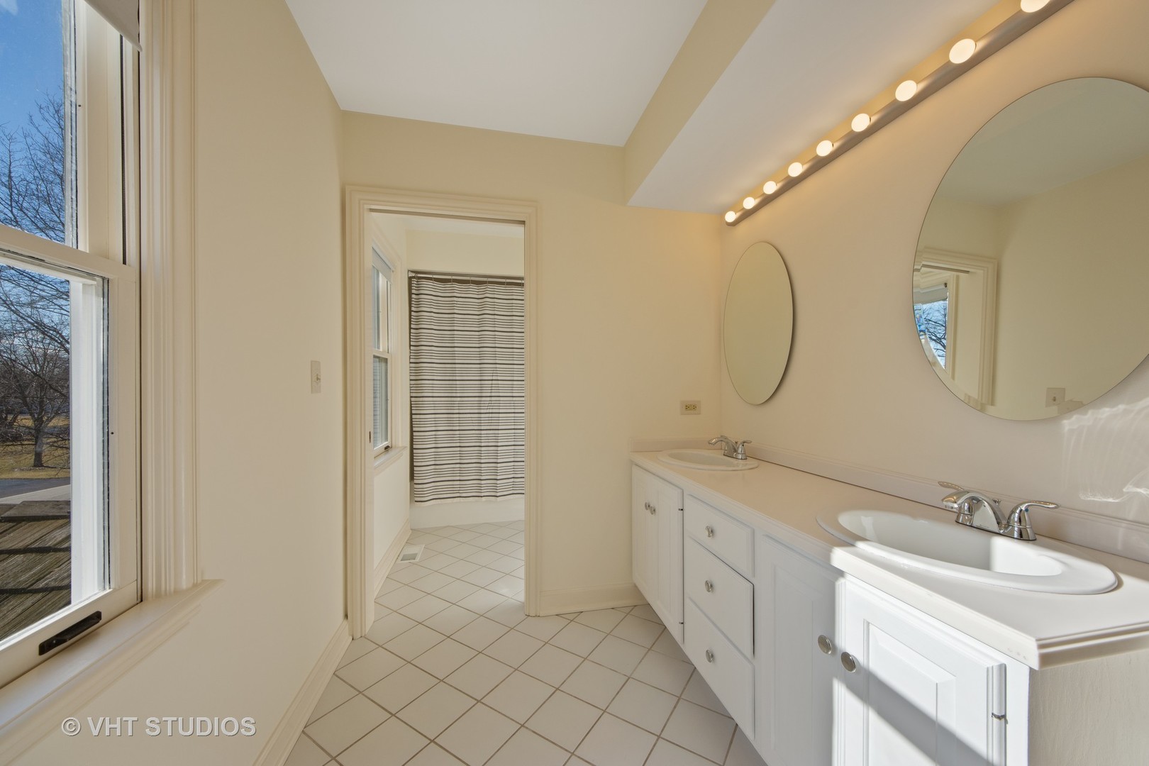 1020 Cortbridge Road Inverness, IL 60067 - Photo 26 of 50