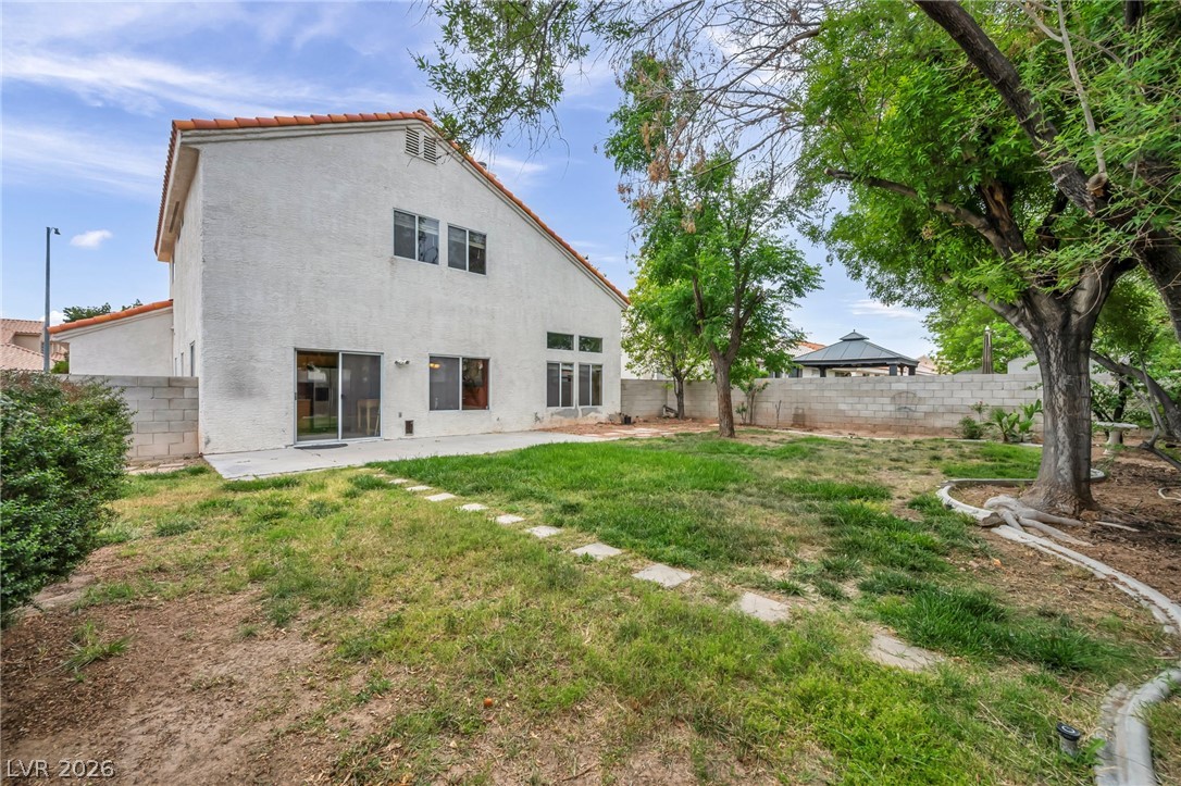 1132 Castle Point Avenue Henderson, NV 89074 - Photo 2 of 59 Large Backyard