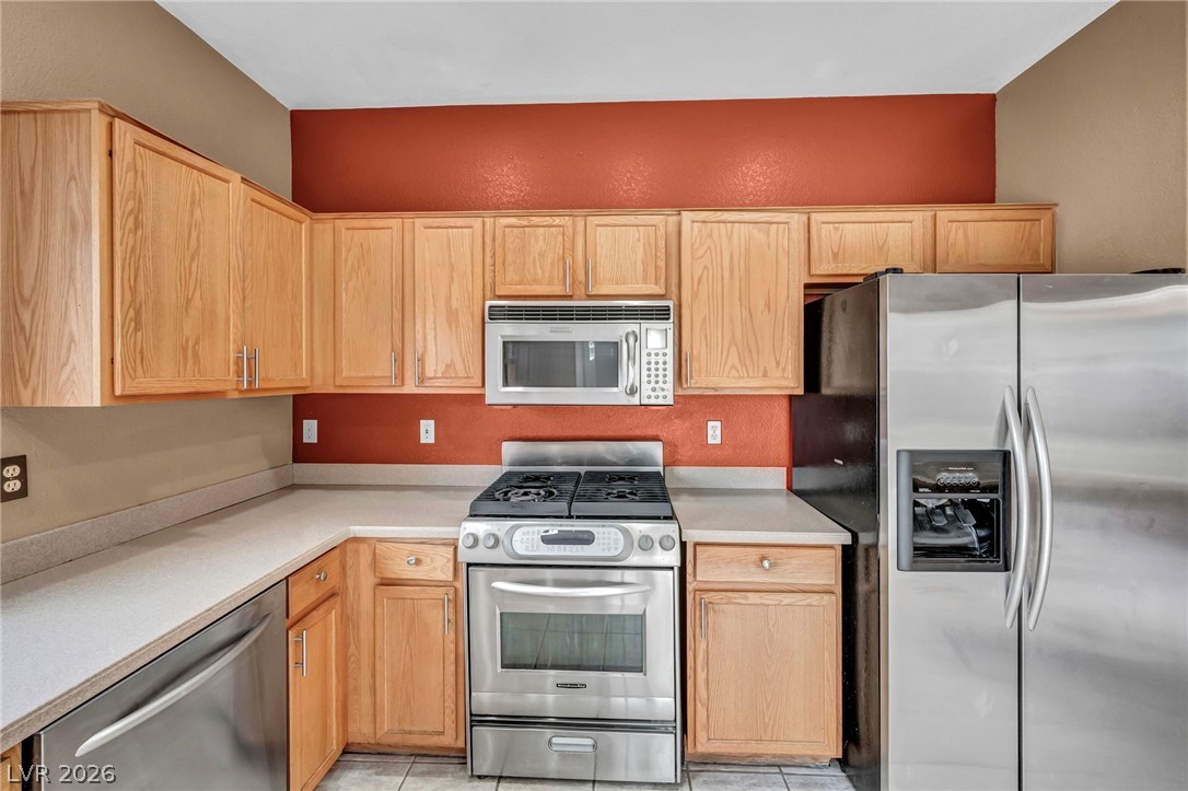 1132 Castle Point Avenue Henderson, NV 89074 - Photo 10 of 59