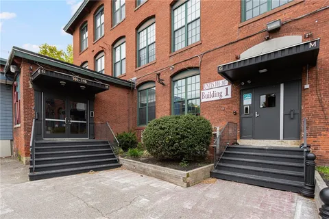 $309,900 | 1117 Douglas Avenue, Unit 103, North Providence, RI 02904