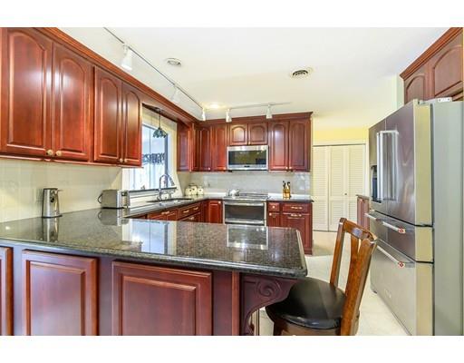 7 Old Schoolhouse Road Andover, MA 01810 - Photo 10 of 30 Gallery Image 10