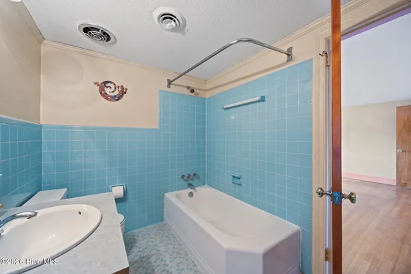 $325,000 | 1700 Hardee Road, Kinston, NC 28504