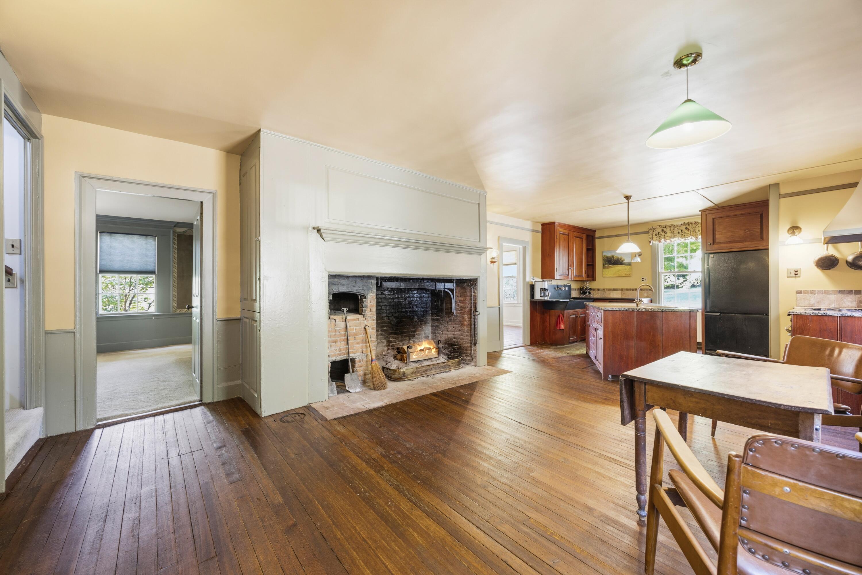 372 Intervale Road New Gloucester, ME 04260 - Photo 9 of 47 8 Kitchen 1