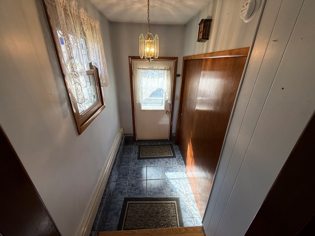 404 Keely Road Franklin, PA 16323 - Photo 7 of 35