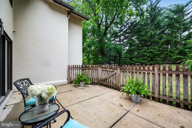 $485,000 | 71 Oak Knoll Drive, Unit 71, Berwyn, PA 19312
