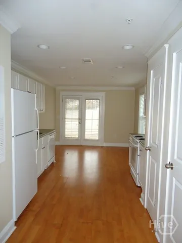 $2,100 | 1035 South Barnett Shoals Road, Unit 1012, Athens, GA 30605