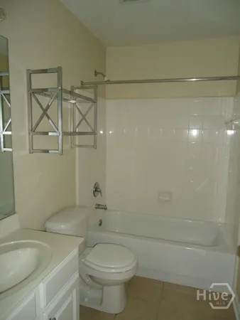 $1,900 | 1035 South Barnett Shoals Road, Unit 1012, Athens, GA 30605