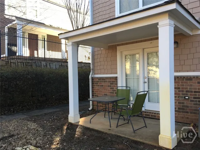 $2,100 | 1035 South Barnett Shoals Road, Unit 1012, Athens, GA 30605