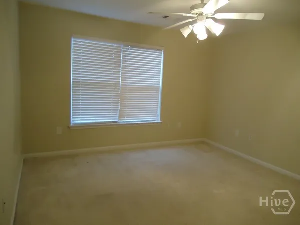 $1,900 | 1035 South Barnett Shoals Road, Unit 1012, Athens, GA 30605